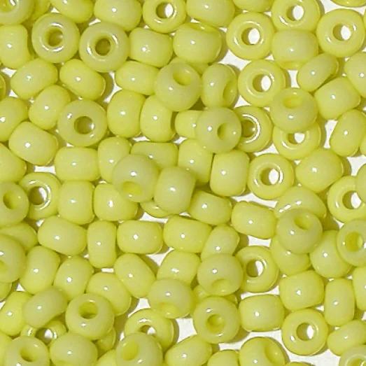 03153 Салатовый натуральный, непрозрачный Бисер Preciosa