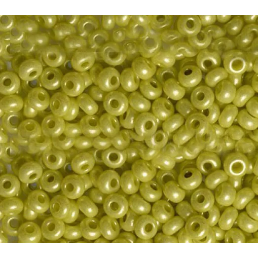 16786 Оливковый натуральный, непрозрчный Бисер Preciosa