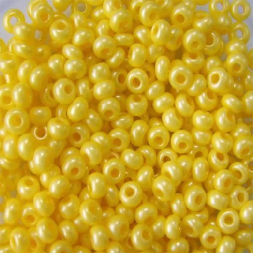 16986 Ярко-желтый натуральный, непрозрачный Бисер Preciosa