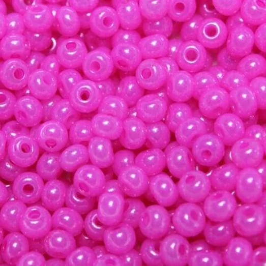 17177 Ярко-розовый с глянцевым блеском, непрозрачный Бисер Preciosa