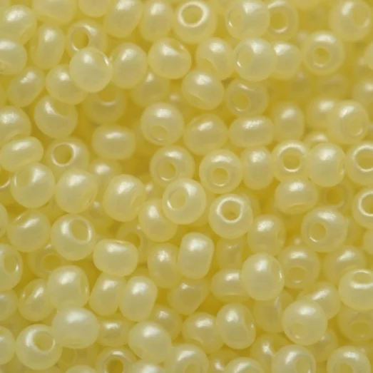 17286 Желтый с глянцевым блеском, непрозрачный Бисер Preciosa
