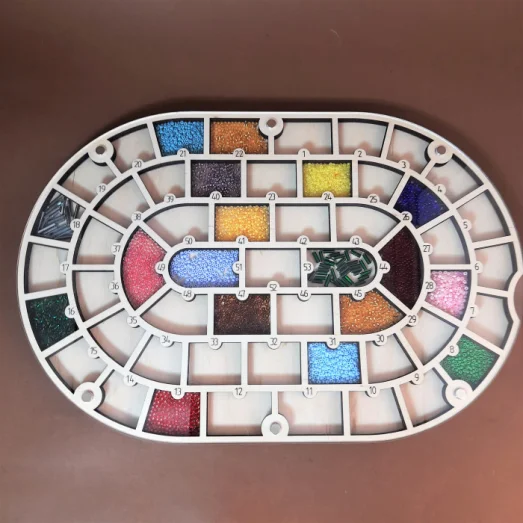 ОРГ-060236 Органайзер для бисера с прозрачной крышкой на 53 ячейки