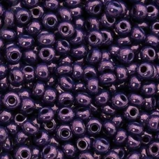 33062 Бисер Preciosa натуральный фиолетово-сиреневый непрозрачный