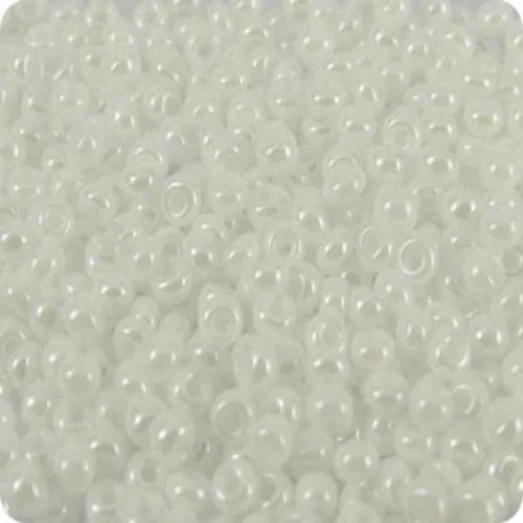 46381 Бисер Preciosa молочный перламутровый мел терра