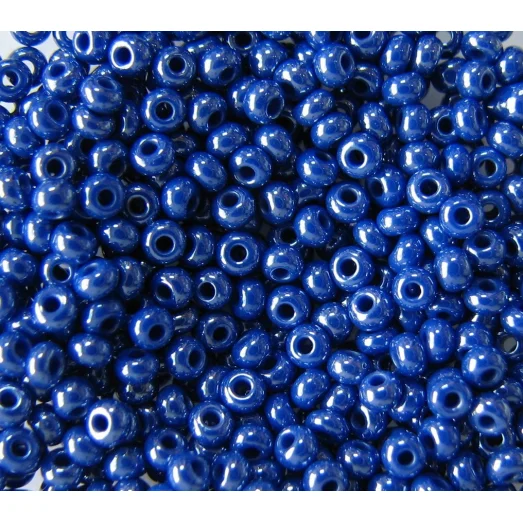 38050 Бисер непрозрачный синий глянец