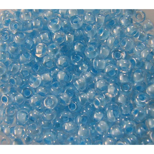 38632 Бисер прозрачный, светлый синий внутренний окрас
