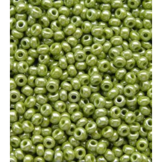 17586 Бисер Preciosa оливковый